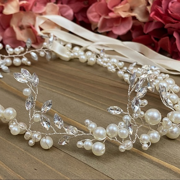 Romantic Crystal Pearl Tiara Headdress Head Chain - Picture 7 of 16